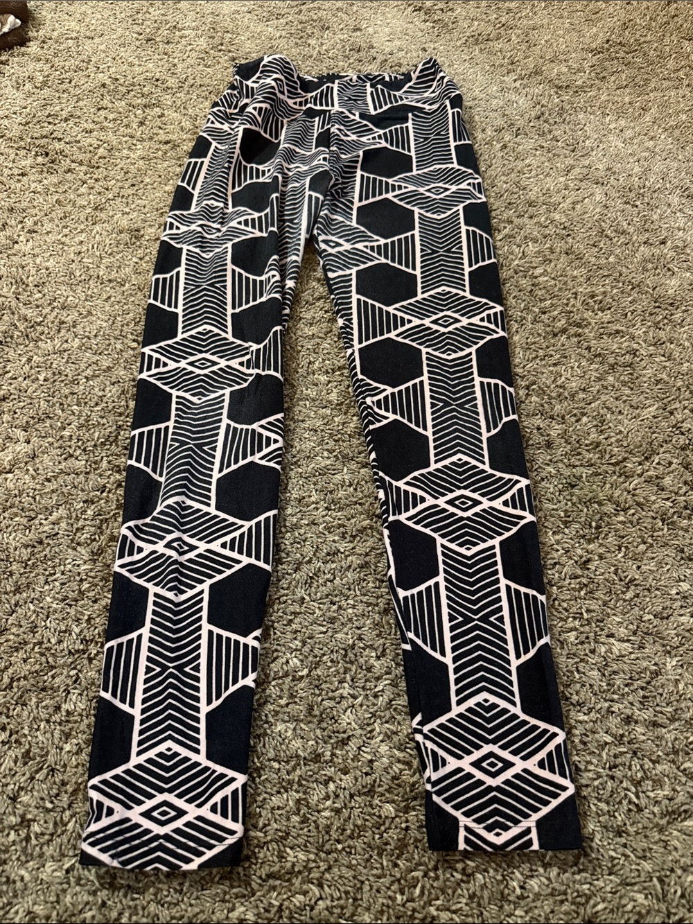 LuLaRoe Black and White Geometric Leggings